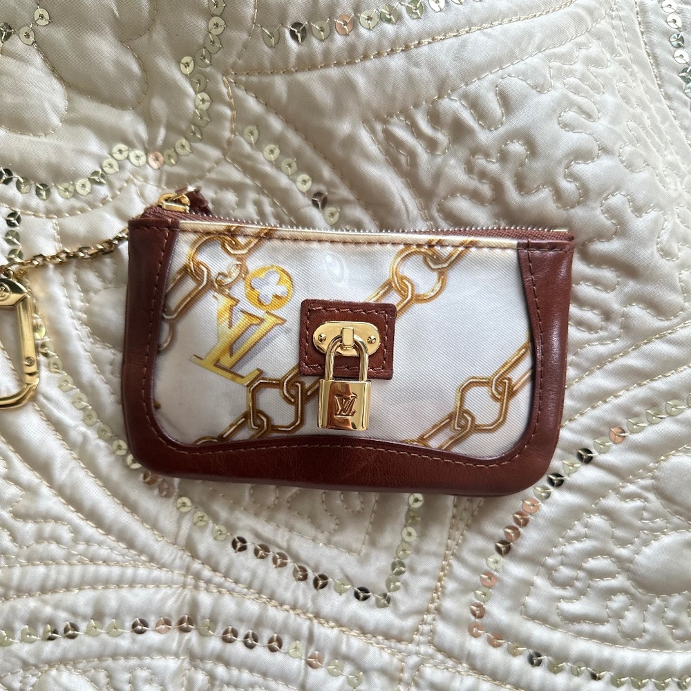 Limited Louis Vuitton Key Cles/Pouch/Card Holder - Picture 4 of 12